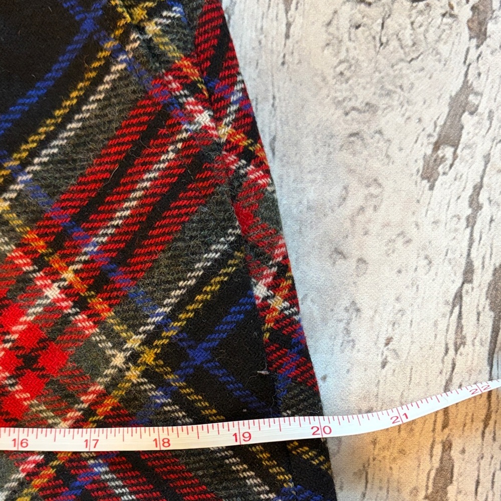 L.L. Bean Red and Black Plaid A-Line Skirt - Sz 10 - Picture 15 of 16